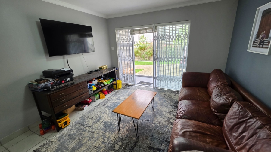 2 Bedroom Property for Sale in Island View Western Cape